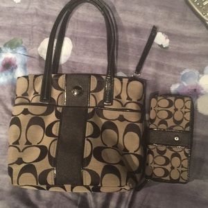 Coach pocketbook and wallet